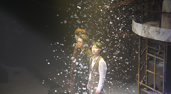 环境式驻演音乐剧《灯塔》