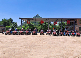 燕子岩丛林穿越