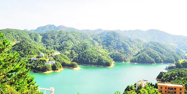 云丹山避暑度假区