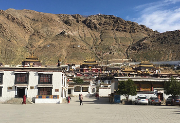 扎寺广场第 1 张图片