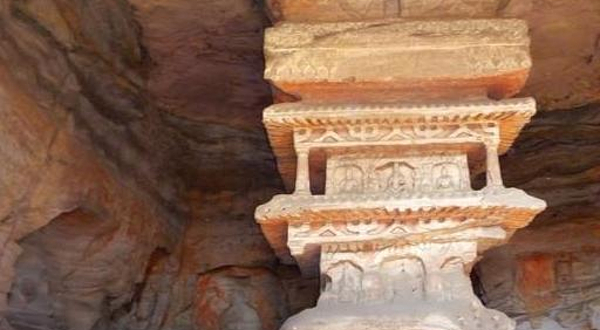 石鼓寒泉与倒悬塔