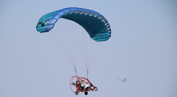 金丰宇双月湾航空飞行营地