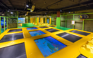 奇幻丛林家庭游乐中心