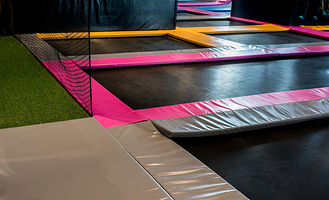 蹦客E族主题蹦床公园