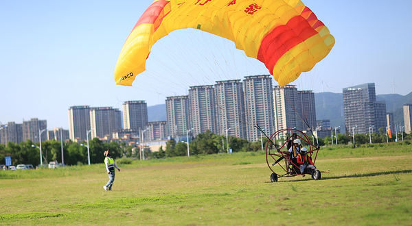 飞巴航空飞行营地