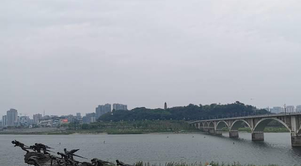 南充市滨江景区