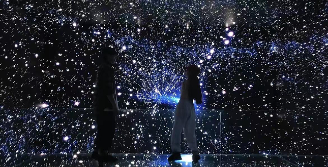 武汉幻境空间•悬空玻璃剧场