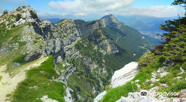 巍高地区自然公园